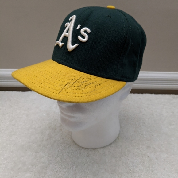 NWT. Authentic 59Fifty baseball cap OAKLAND As. Looks like it's been signed. - Picture 3 of 15